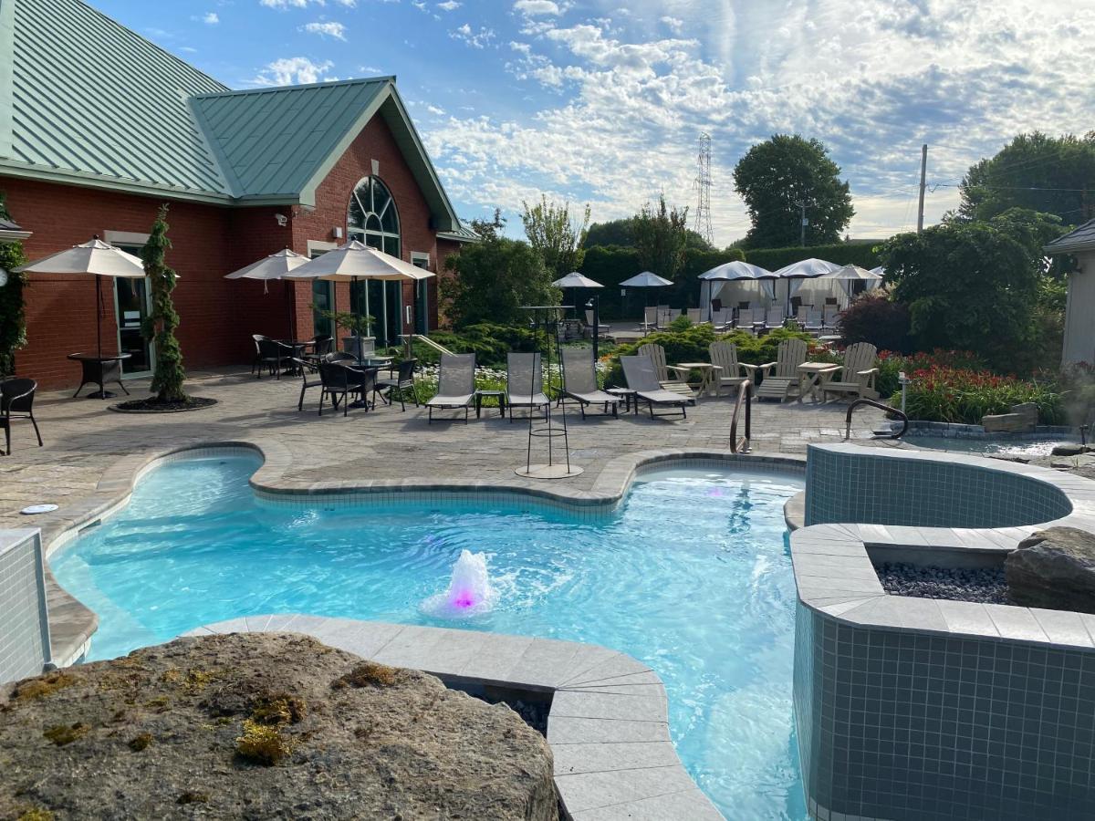 Auberge Godefroy Becancour Exterior photo