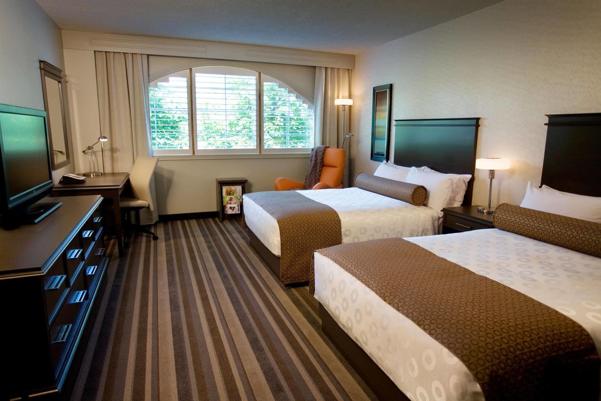 Auberge Godefroy Becancour Exterior photo