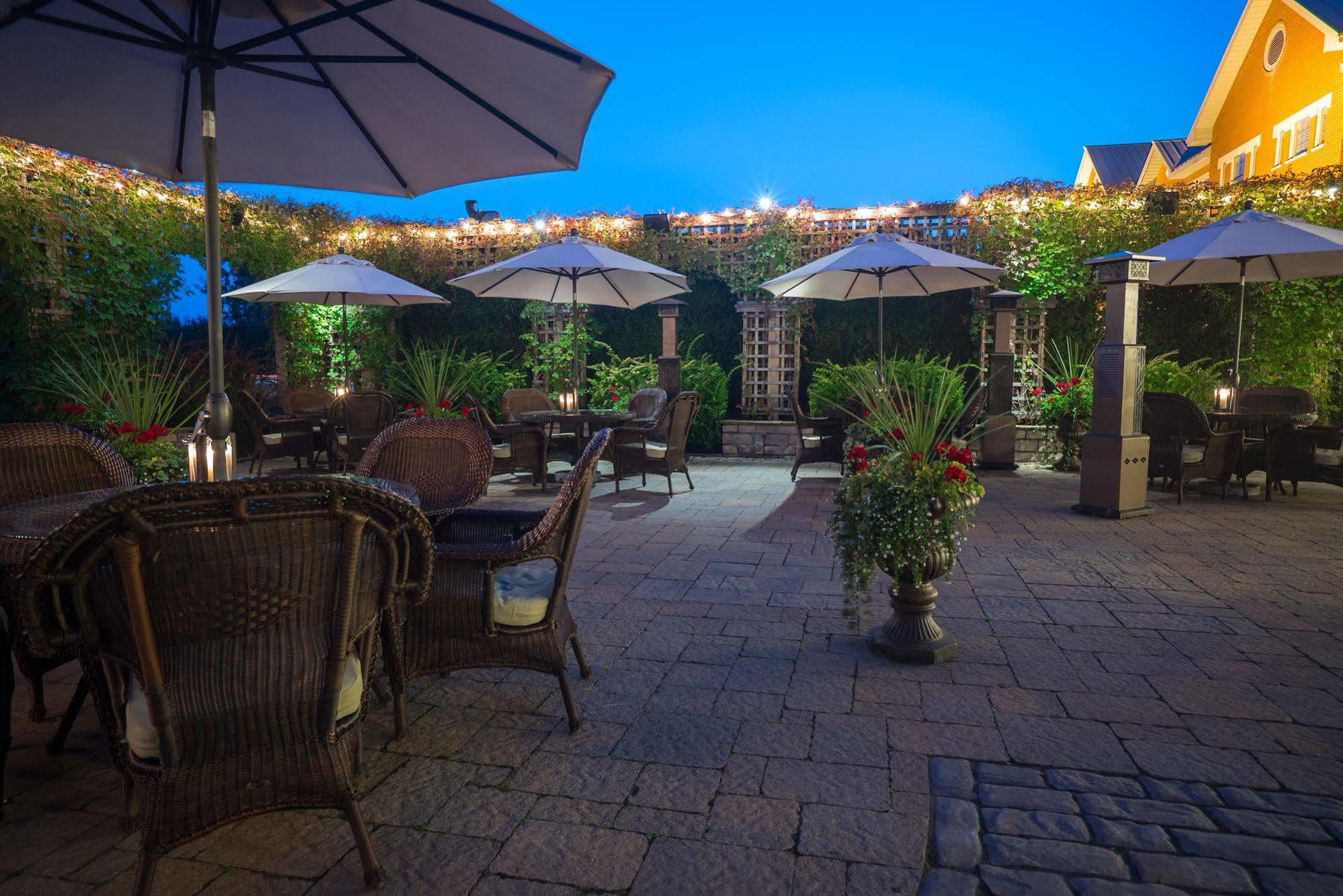 Auberge Godefroy Becancour Exterior photo